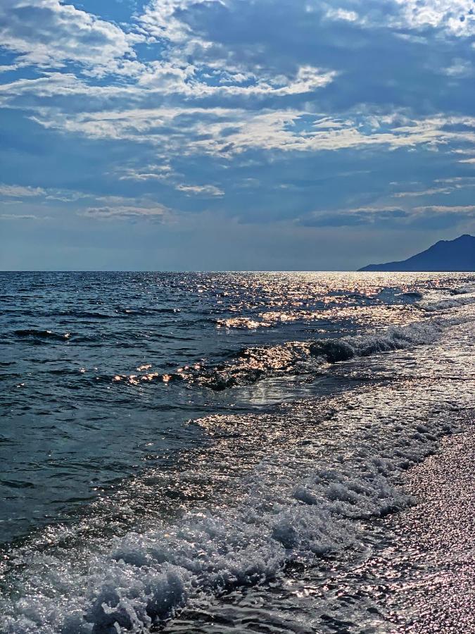 Вілла Ivonnis Garden Mesimvria  Екстер'єр фото